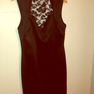 Sleeveless black lace midi dress